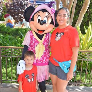 Meet your Posher, Dominique